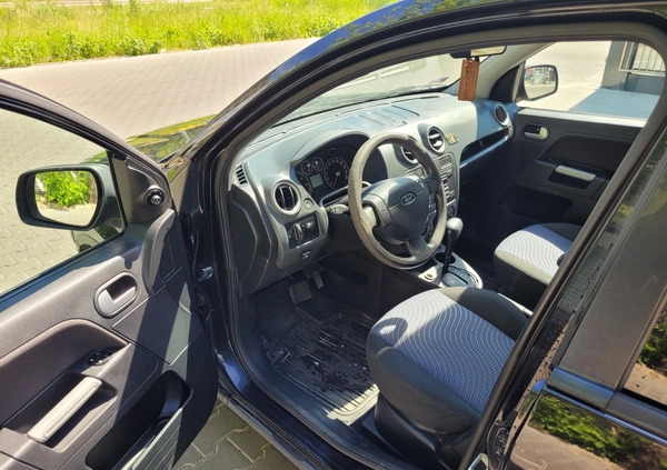 Ford Fusion cena 13900 przebieg: 195000, rok produkcji 2010 z Warszawa małe 121